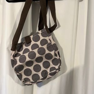 𝗕𝘂𝗻𝗱𝗹𝗲 & 𝗦𝗮𝘃𝗲 𝟱/$𝟮𝟬 ThirtyOne Retro Metro Crossbody